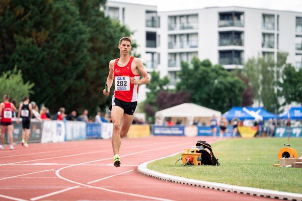 Collin Haug (LG Region Karlsruhe) am 29.05.2022 waehrend der Deutschen Meisterschaften Langstaffel im Otto-Schott-Sportzentrum in Mainz